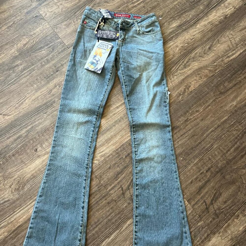 Miss Sisty Super Low Rise Distressed Woman's Jeans 24 NWT's - Picture 2 of 3